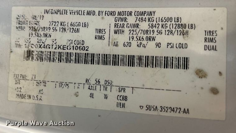 image for item EF6317 2019 Ford F450 Ext. Cab truck cab and chassis