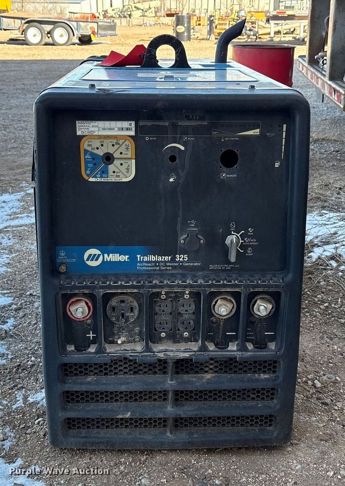 image for item EF6319 Miller Trailblazer 325 welder