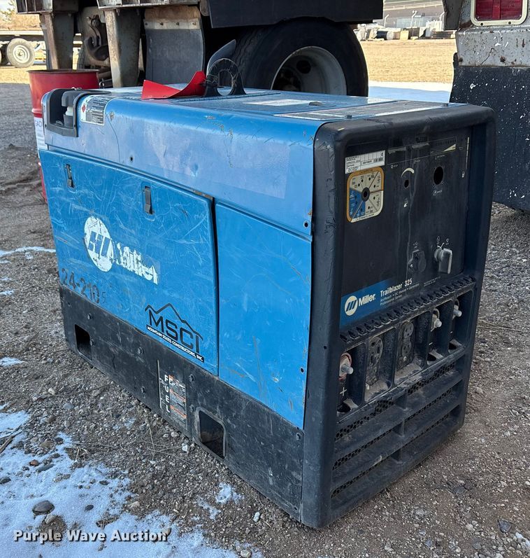 image for item EF6319 Miller Trailblazer 325 welder