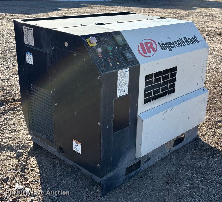 image for item EF6320 Ingersoll-Rand SSR-EP20 air compressor