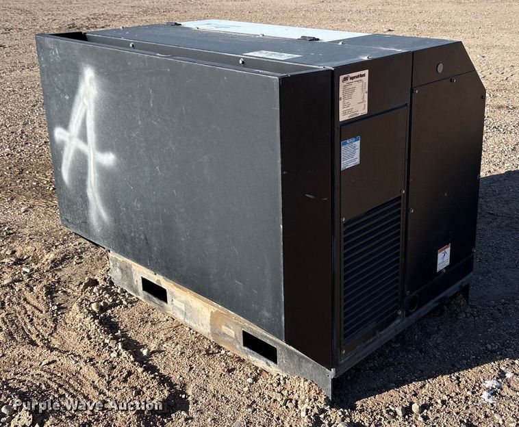 image for item EF6320 Ingersoll-Rand SSR-EP20 air compressor