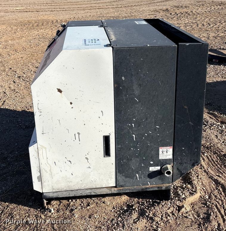 image for item EF6320 Ingersoll-Rand SSR-EP20 air compressor