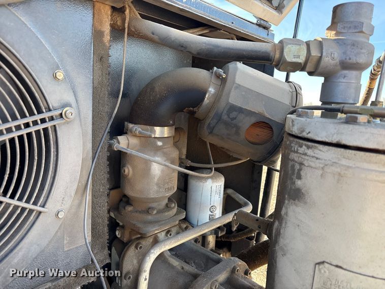 image for item EF6320 Ingersoll-Rand SSR-EP20 air compressor