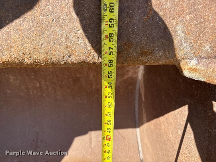 image for item EF6321 Rockland excavator bucket