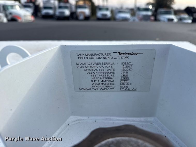 image for item EG1810 2018 Peterbilt 337 utility / service truck