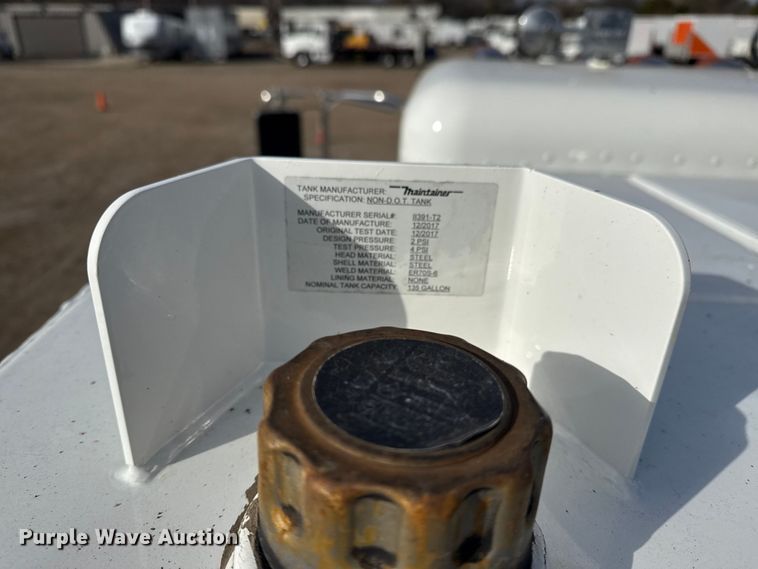 image for item EG1810 2018 Peterbilt 337 utility / service truck