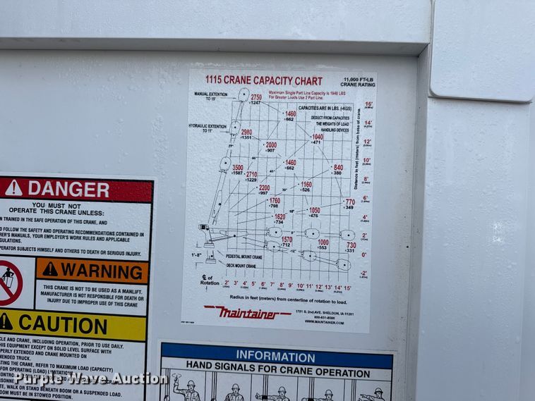 image for item EG1810 2018 Peterbilt 337 utility / service truck