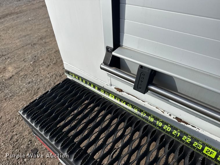 image for item EG1810 2018 Peterbilt 337 utility / service truck