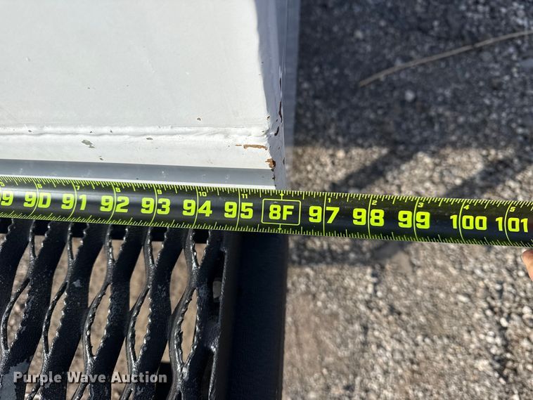 image for item EG1810 2018 Peterbilt 337 utility / service truck