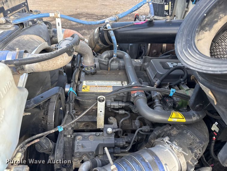 image for item EG1810 2018 Peterbilt 337 utility / service truck