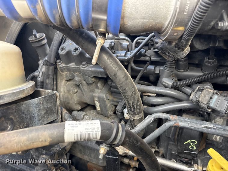 image for item EG1810 2018 Peterbilt 337 utility / service truck