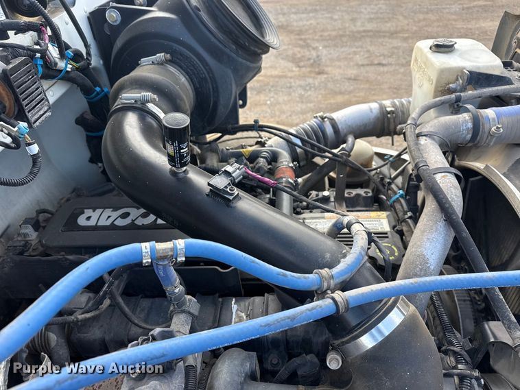 image for item EG1810 2018 Peterbilt 337 utility / service truck