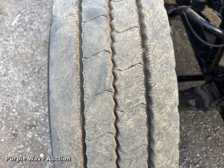 image for item EG1810 2018 Peterbilt 337 utility / service truck