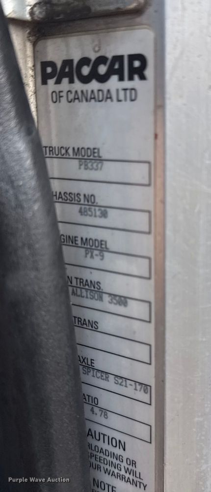 image for item EG1810 2018 Peterbilt 337 utility / service truck