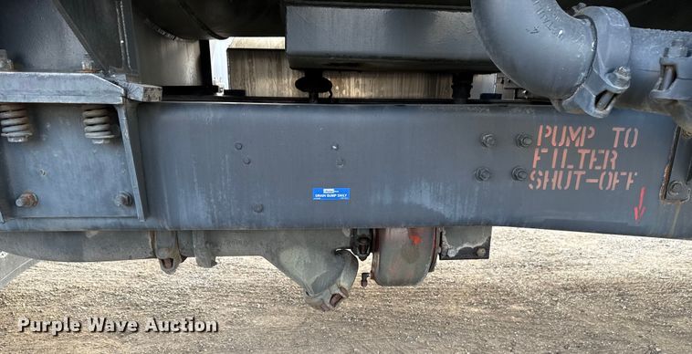 image for item EG1834 1983 Mack DM492S fuel / lube truck