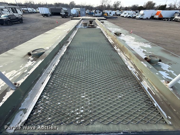 image for item EG1834 1983 Mack DM492S fuel / lube truck