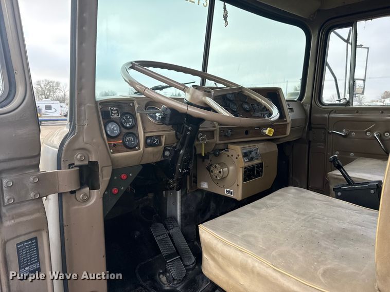 image for item EG1834 1983 Mack DM492S fuel / lube truck