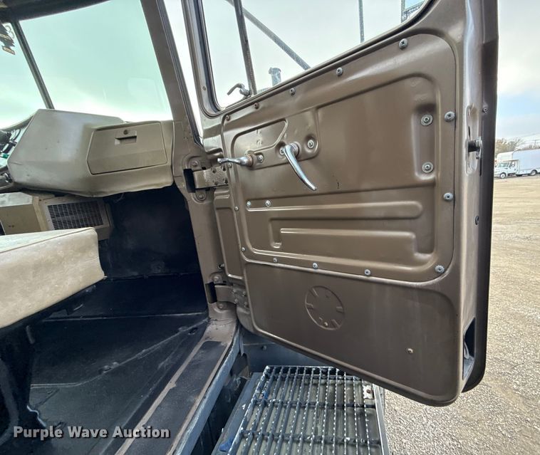 image for item EG1834 1983 Mack DM492S fuel / lube truck