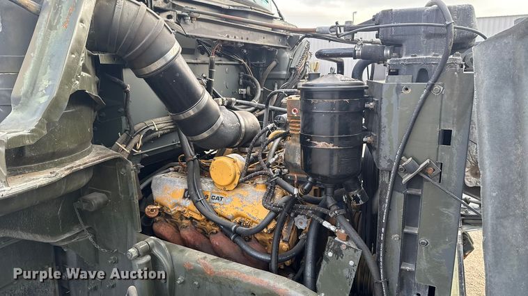 image for item EG1834 1983 Mack DM492S fuel / lube truck