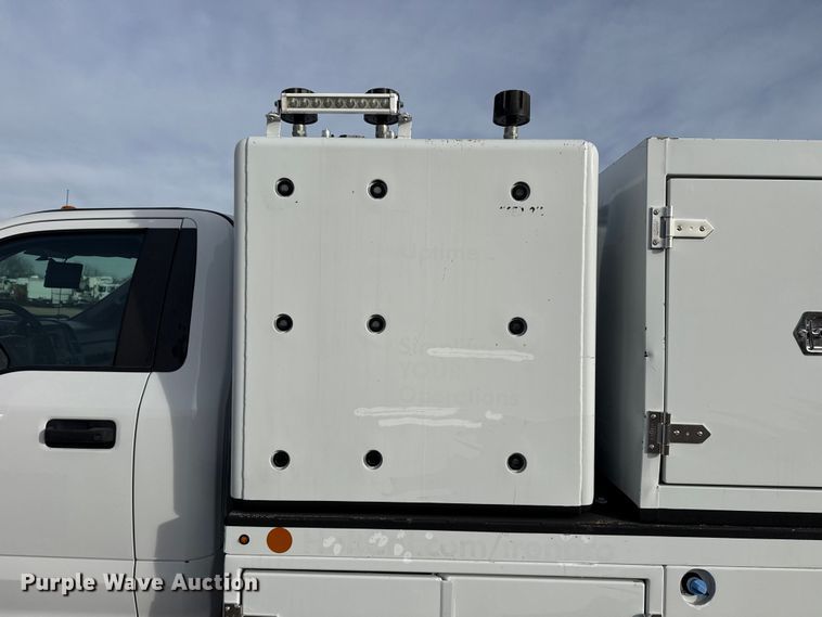 image for item EG1902 2018 Ford F550 Super Duty XL utility / service truck