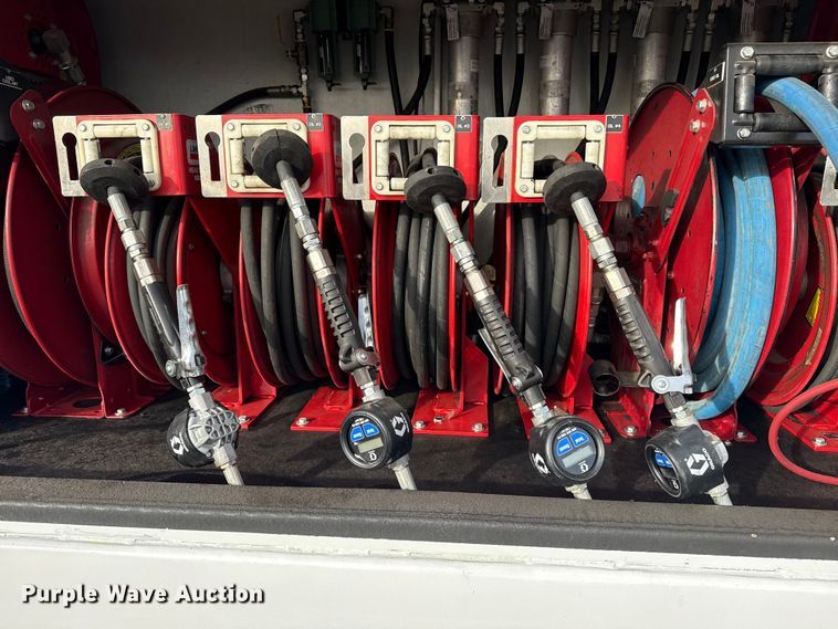 image for item EG1902 2018 Ford F550 Super Duty XL utility / service truck