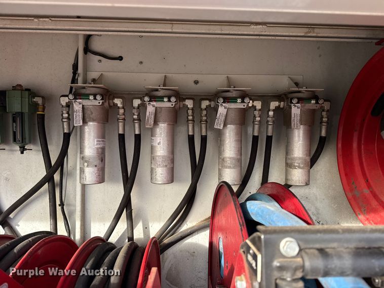 image for item EG1902 2018 Ford F550 Super Duty XL utility / service truck