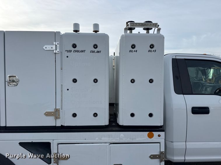 image for item EG1902 2018 Ford F550 Super Duty XL utility / service truck