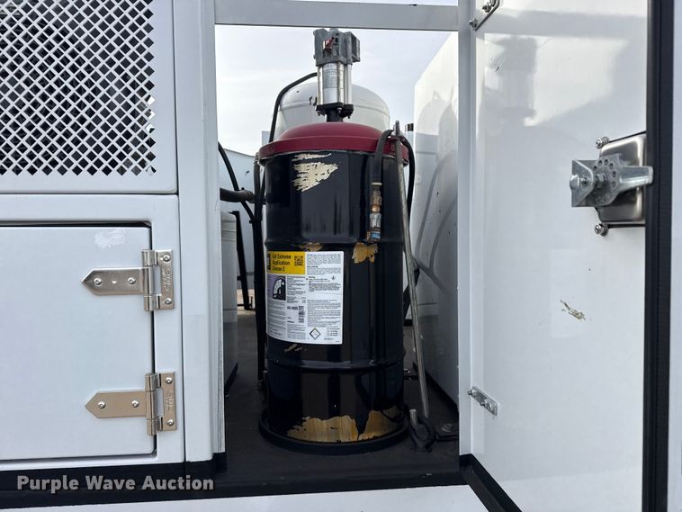 image for item EG1902 2018 Ford F550 Super Duty XL utility / service truck