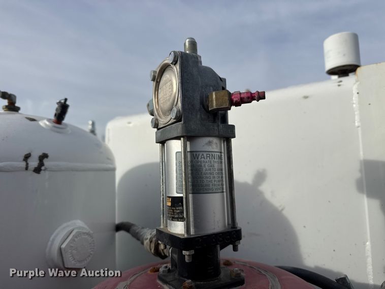 image for item EG1902 2018 Ford F550 Super Duty XL utility / service truck