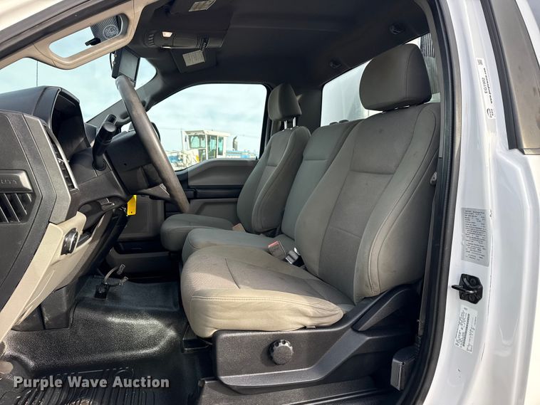 image for item EG1902 2018 Ford F550 Super Duty XL utility / service truck