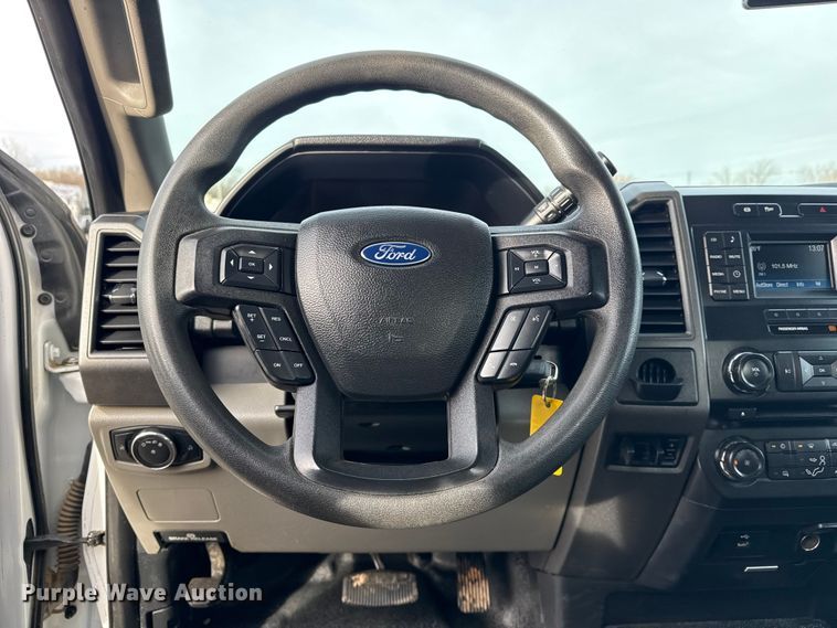 image for item EG1902 2018 Ford F550 Super Duty XL utility / service truck