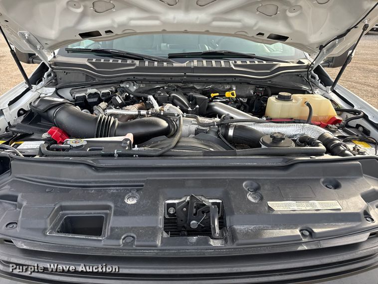 image for item EG1902 2018 Ford F550 Super Duty XL utility / service truck