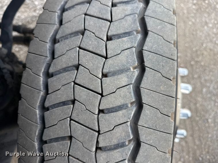 image for item EG1902 2018 Ford F550 Super Duty XL utility / service truck