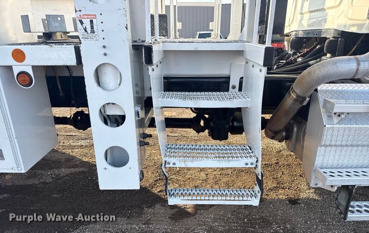 image for item EG1913 2012 Western Star 4900 bucket truck