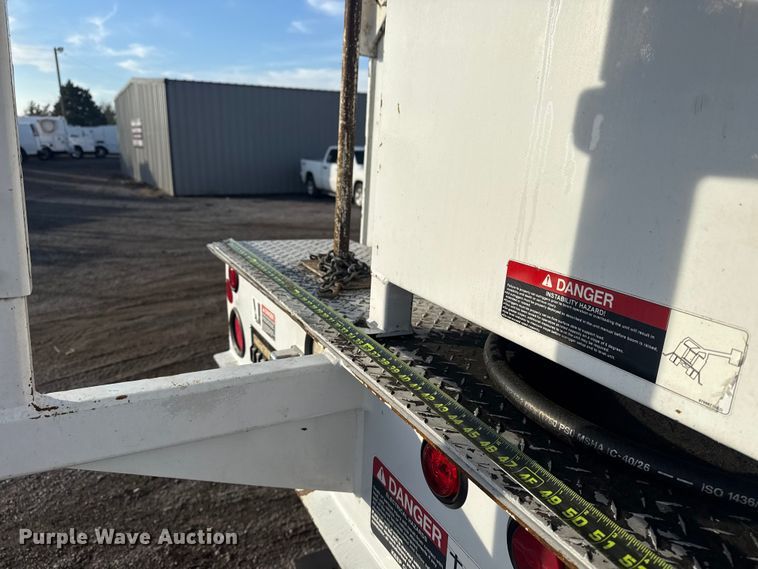 image for item EG1913 2012 Western Star 4900 bucket truck