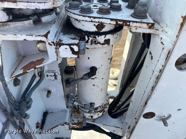 image for item EG1913 2012 Western Star 4900 bucket truck