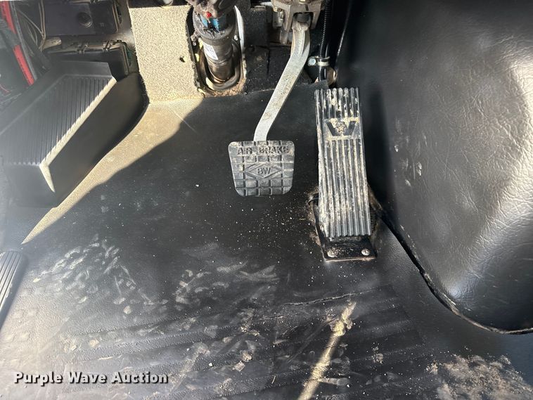 image for item EG1913 2012 Western Star 4900 bucket truck