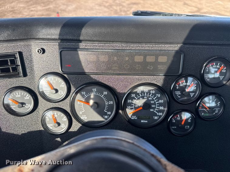 image for item EG1913 2012 Western Star 4900 bucket truck