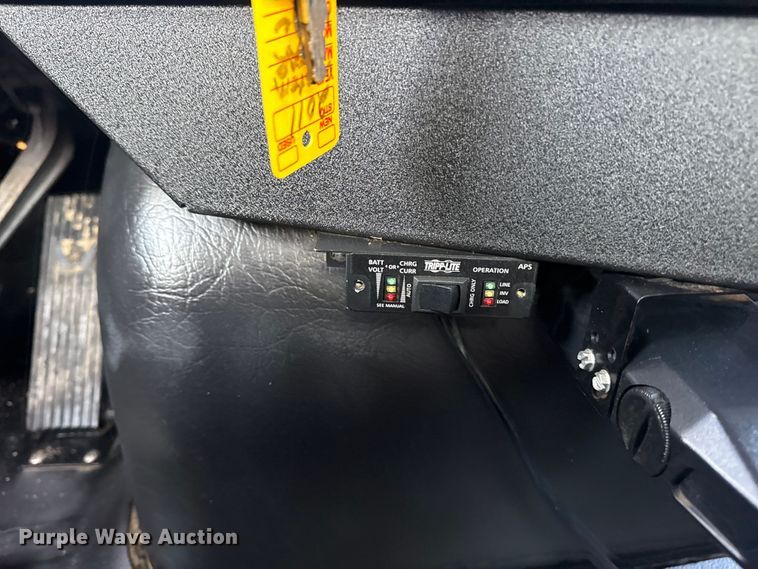 image for item EG1913 2012 Western Star 4900 bucket truck