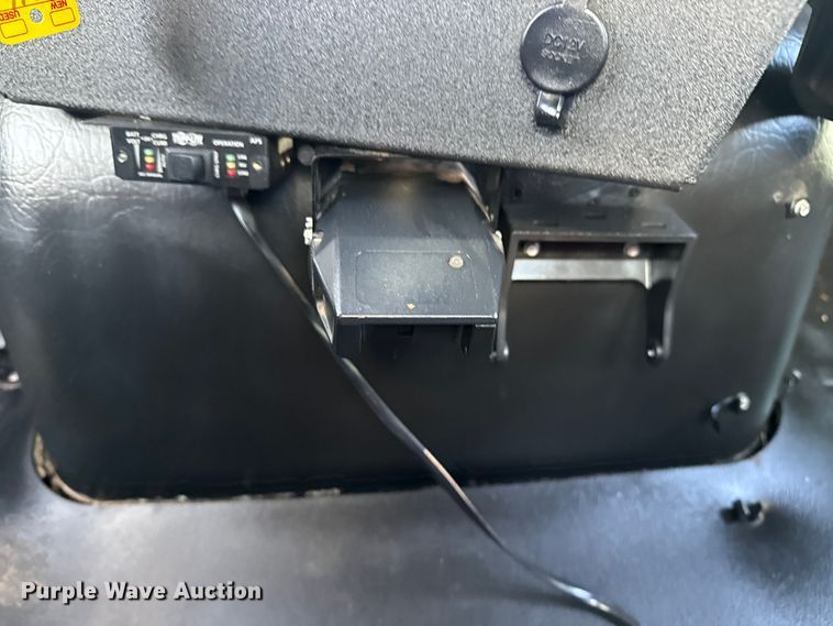 image for item EG1913 2012 Western Star 4900 bucket truck