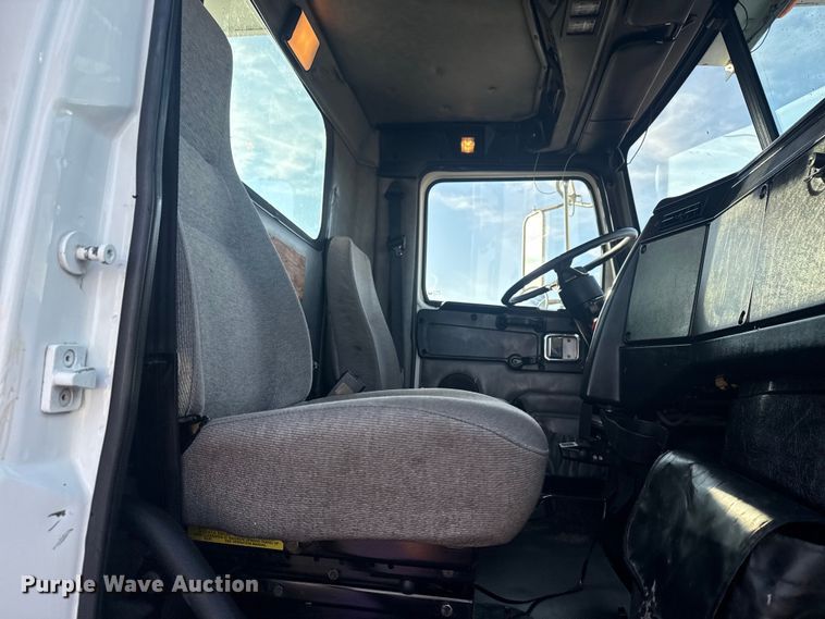 image for item EG1913 2012 Western Star 4900 bucket truck