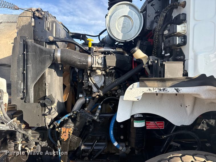 image for item EG1913 2012 Western Star 4900 bucket truck