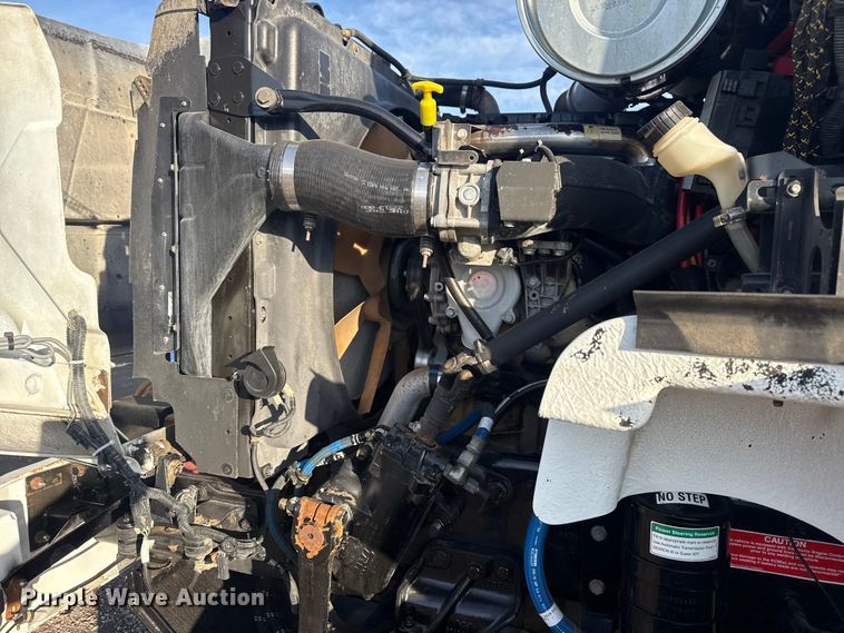 image for item EG1913 2012 Western Star 4900 bucket truck