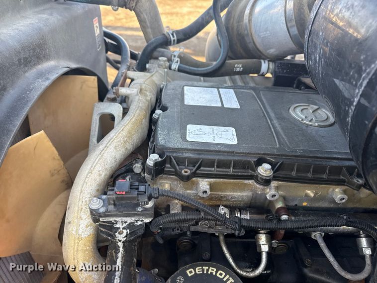 image for item EG1913 2012 Western Star 4900 bucket truck