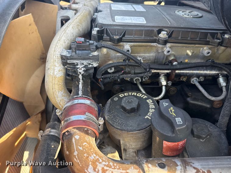 image for item EG1913 2012 Western Star 4900 bucket truck