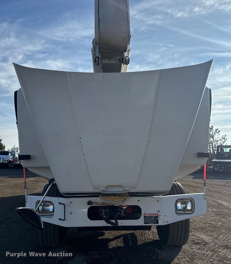 image for item EG1913 2012 Western Star 4900 bucket truck