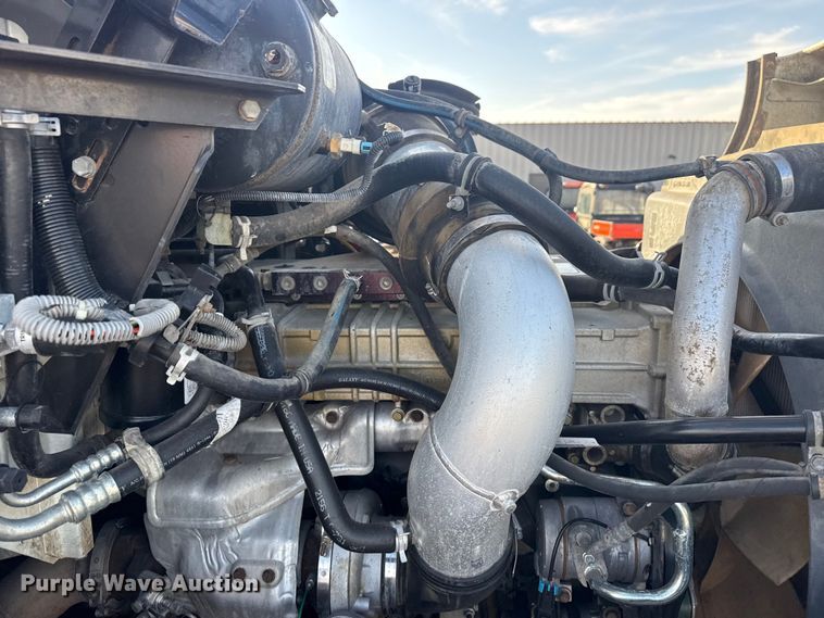 image for item EG1913 2012 Western Star 4900 bucket truck