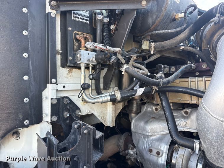 image for item EG1913 2012 Western Star 4900 bucket truck