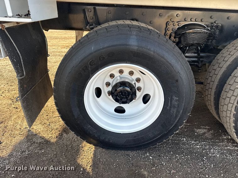 image for item EG1913 2012 Western Star 4900 bucket truck