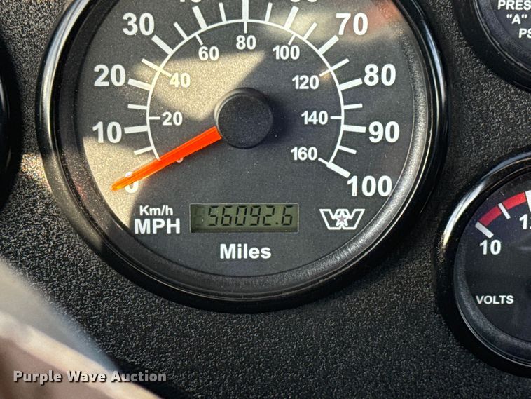 image for item EG1913 2012 Western Star 4900 bucket truck